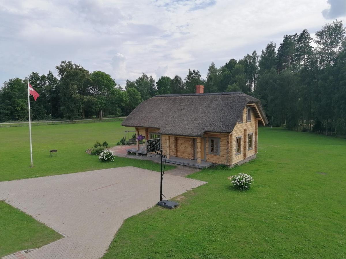 Guest House Unguri Stalbe Εξωτερικό φωτογραφία