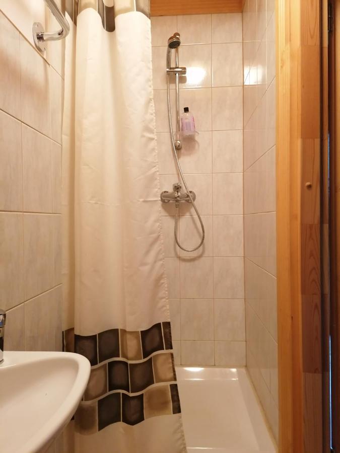 Guest House Unguri Stalbe Εξωτερικό φωτογραφία
